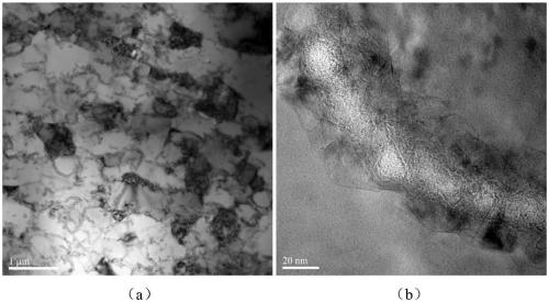 High-temperature-resistant AlN and Al2O3 co-reinforced aluminum-base composite material and method for preparing same