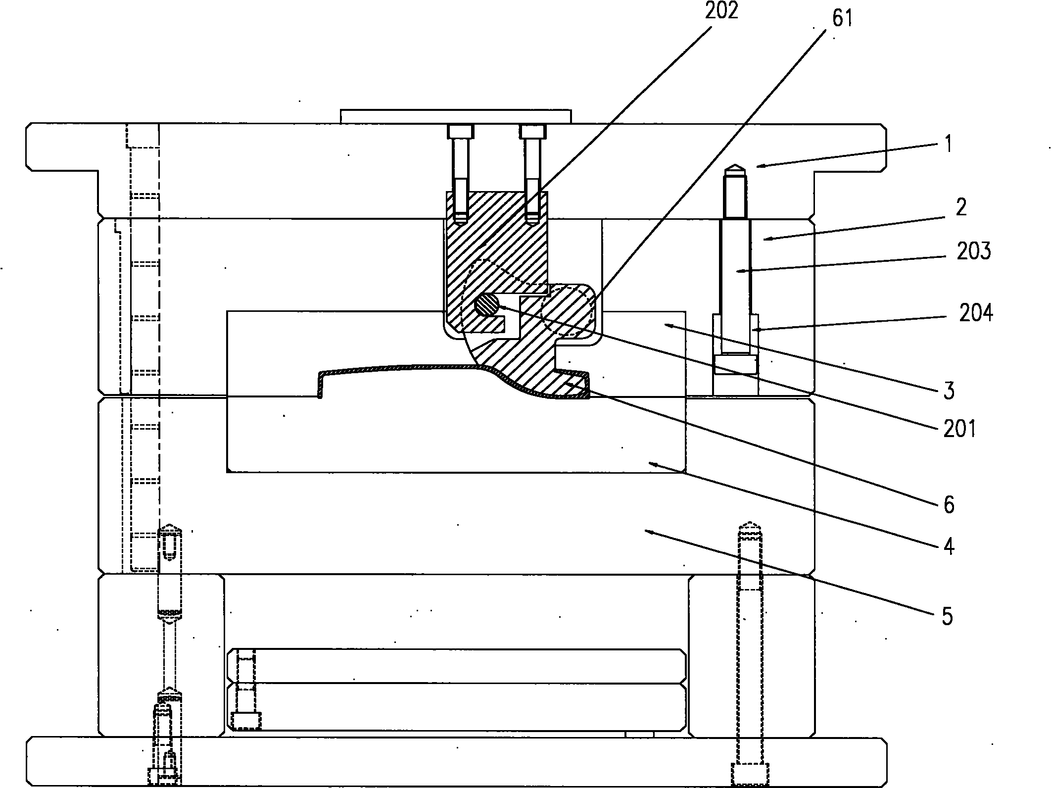 Arc shaped slider core puller and mold using same