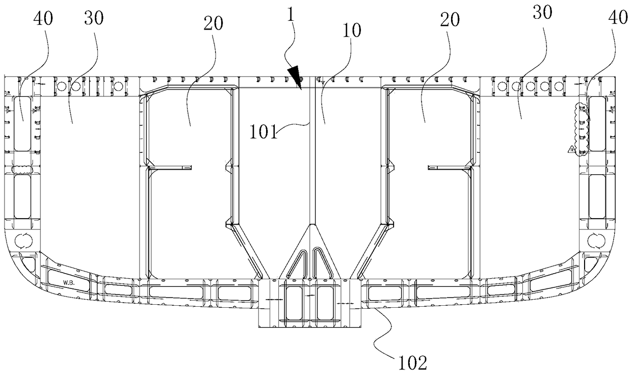 Dry cargo compartments and compartments of hulls having such dry cargo compartments