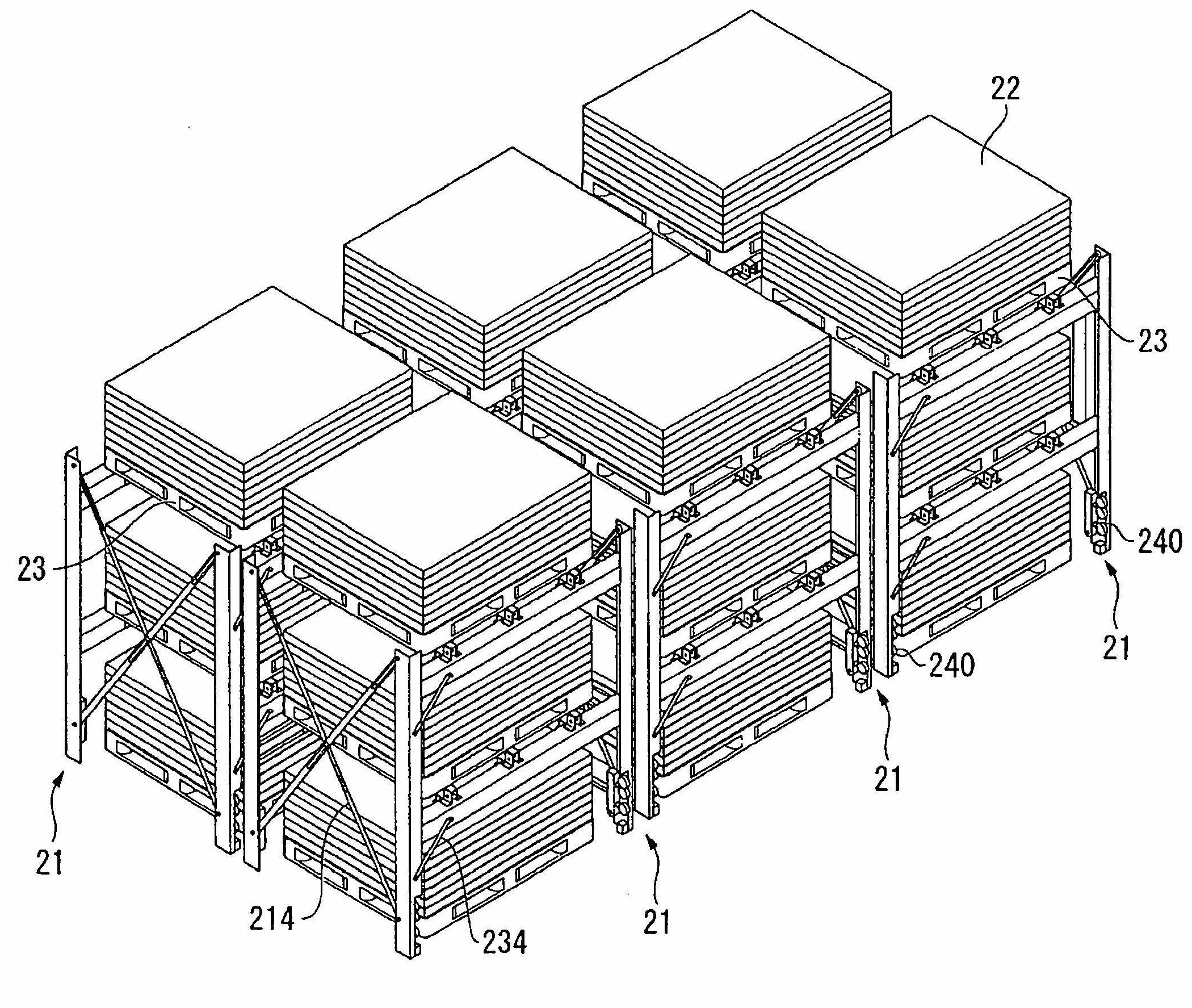 Pallet rack, pallet rack unit, and container provided with pallet racks