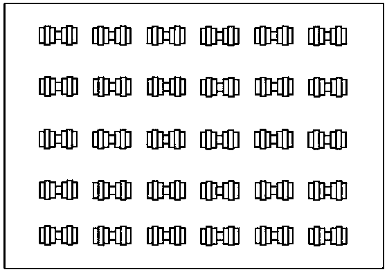 Symmetrical microwave coupling structure