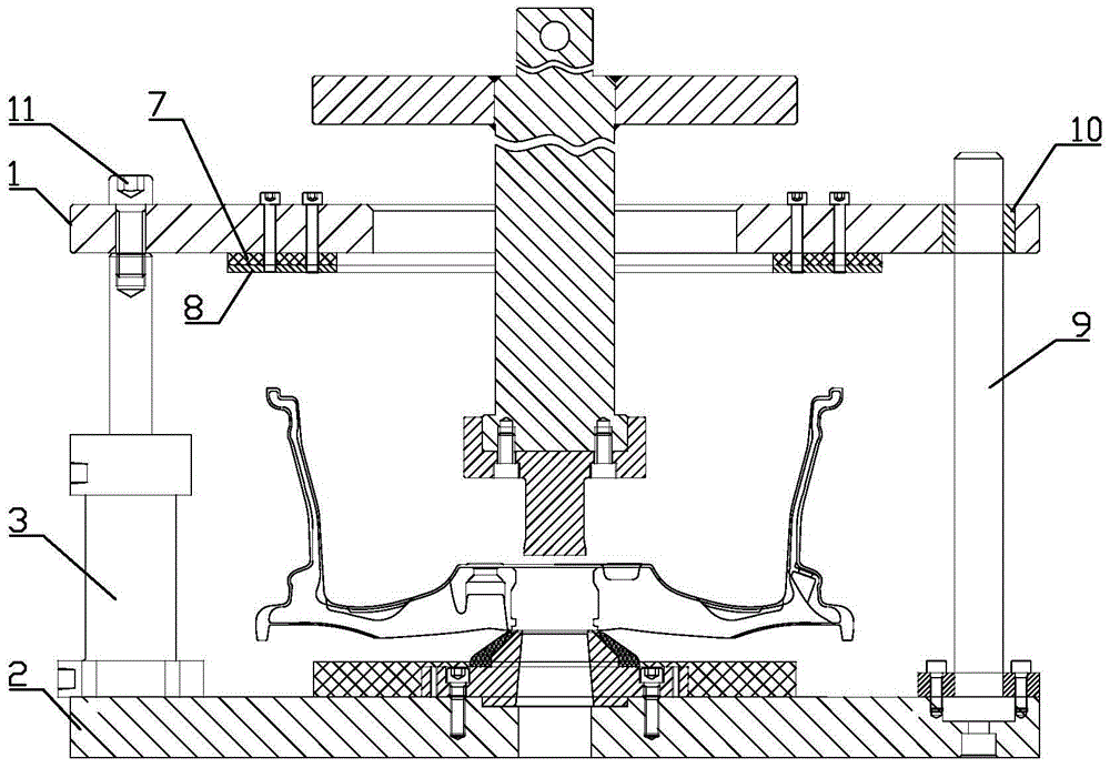 An automatic riser clamping tool