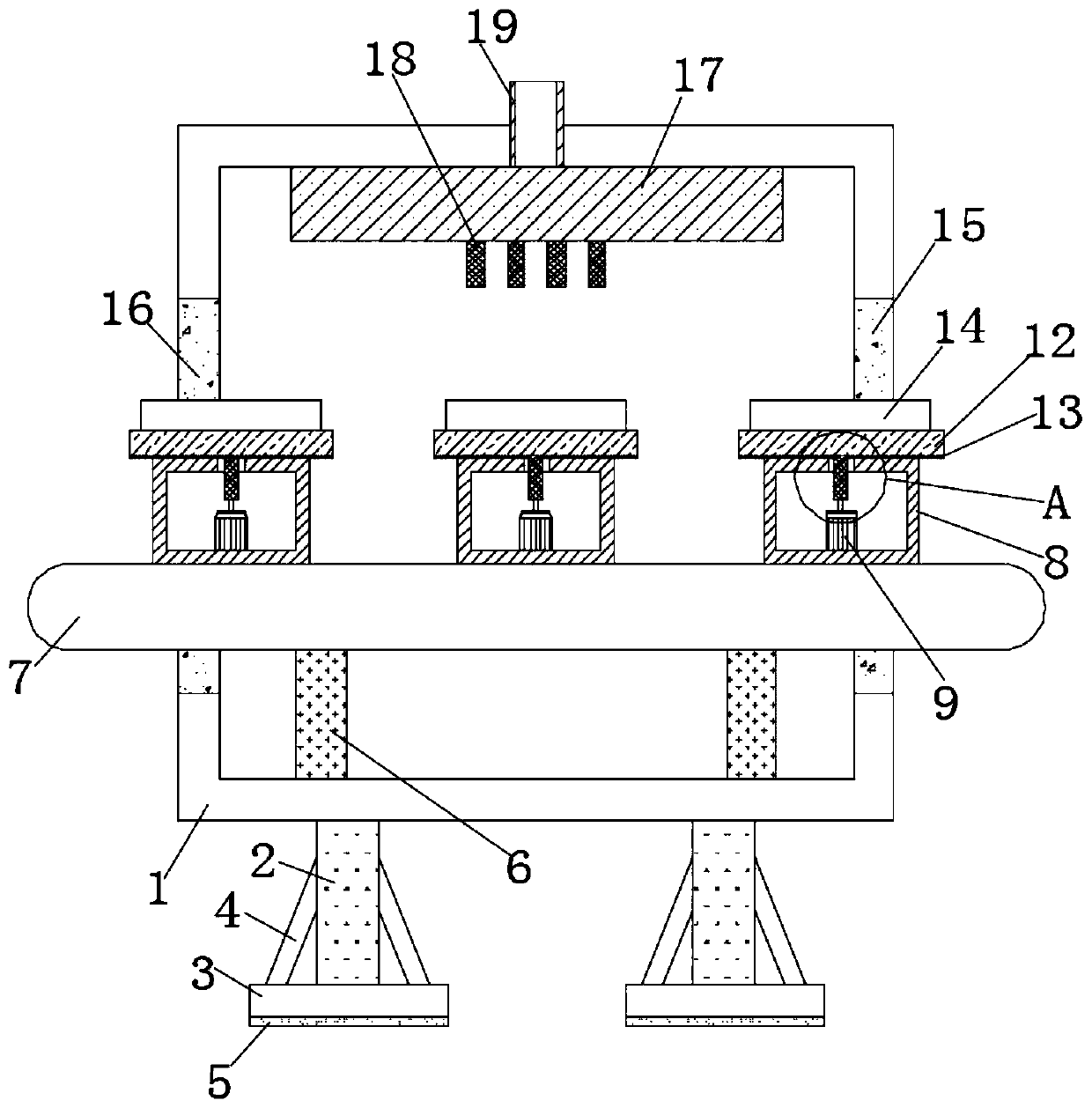 Spraying device for hub machining