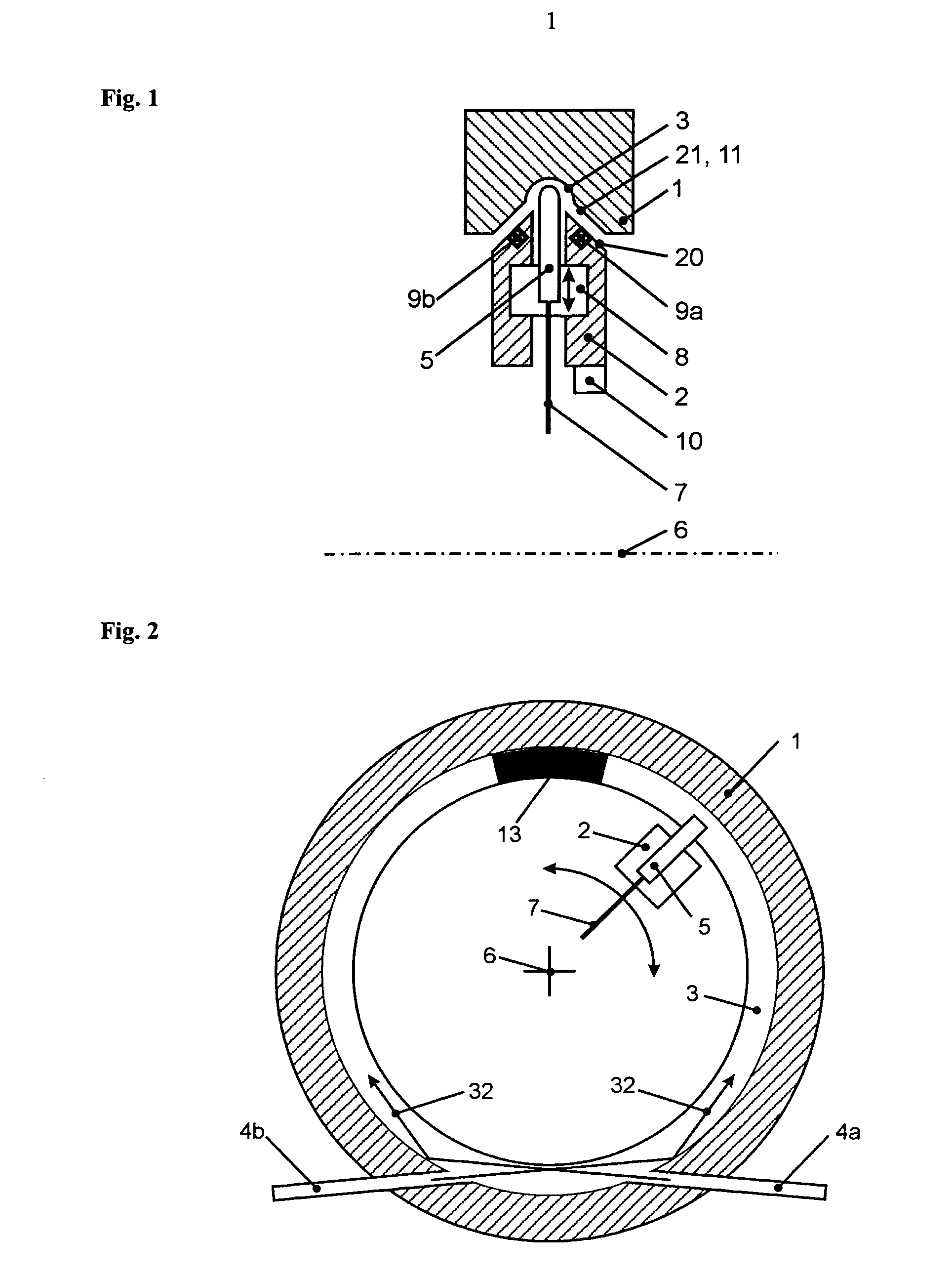Optical rotating data transmission device having an unobstructed inner diameter