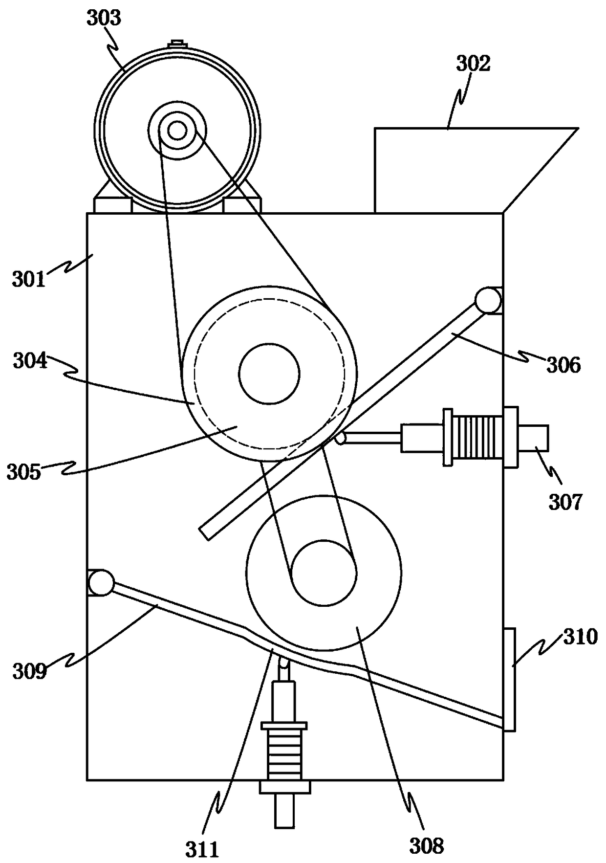 Crushing and screening grading device for active carbon