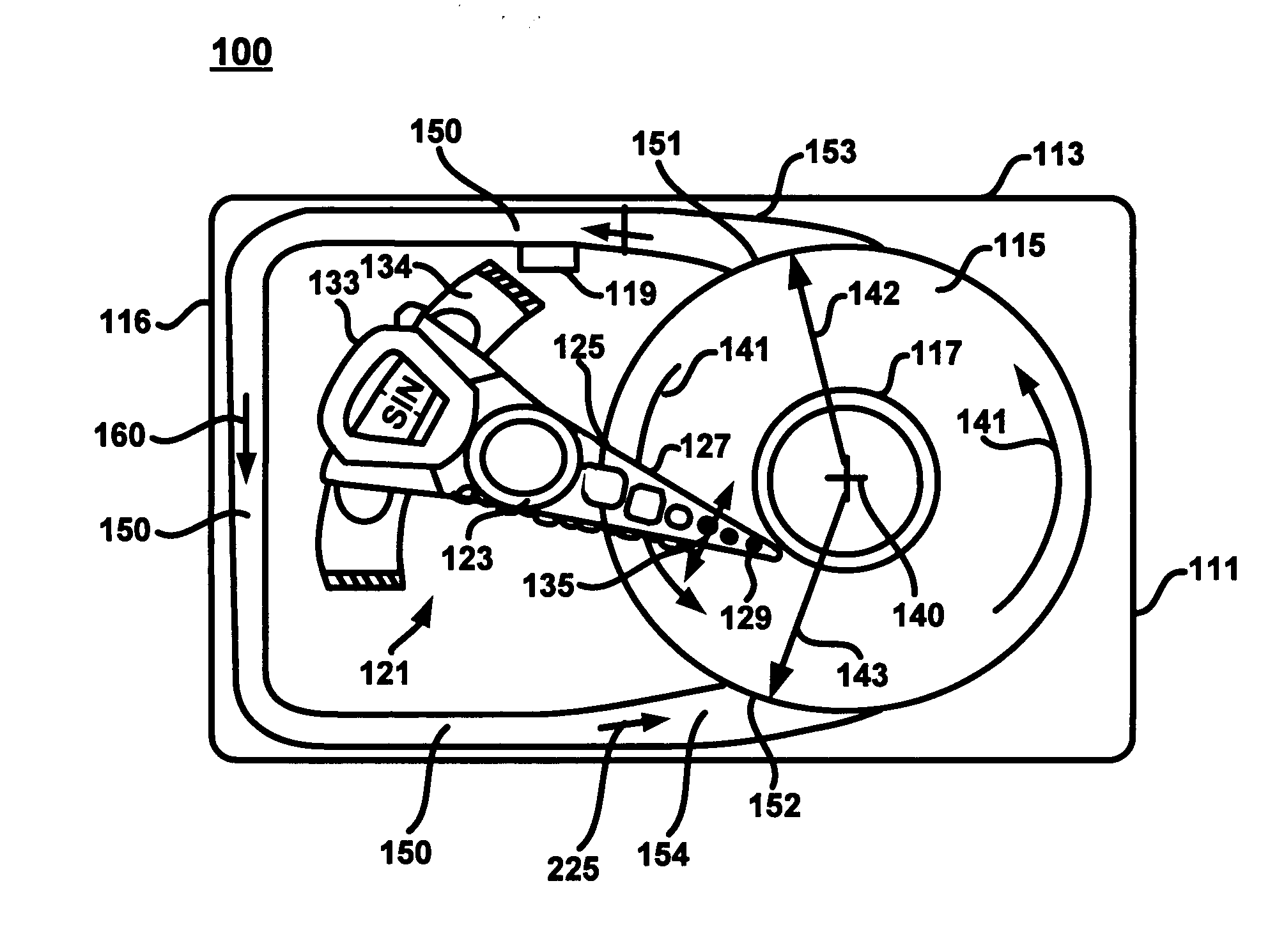 Apparatus and method for reducing particle accumulation in a hard disk drive