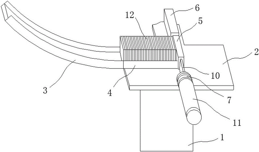 Feeding mechanism capable of giving alarm for material clamping