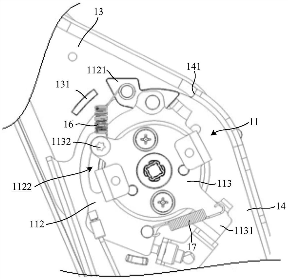 Seat back leaning forward easy access structure and using method thereof