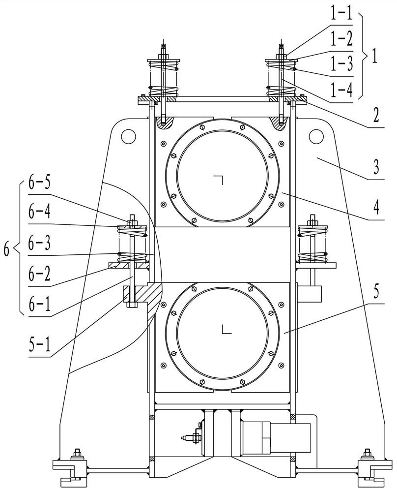 Balancing device for transmission shaft bracket of rolling mill