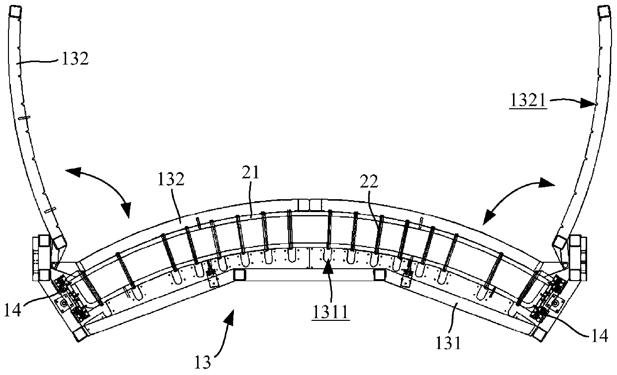 Automatic welding device for segment reinforcement cage and construction method thereof