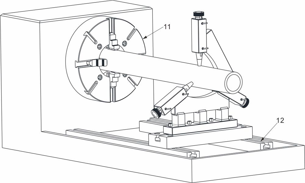 A center frame device for machining aircraft landing gear and its clamping method