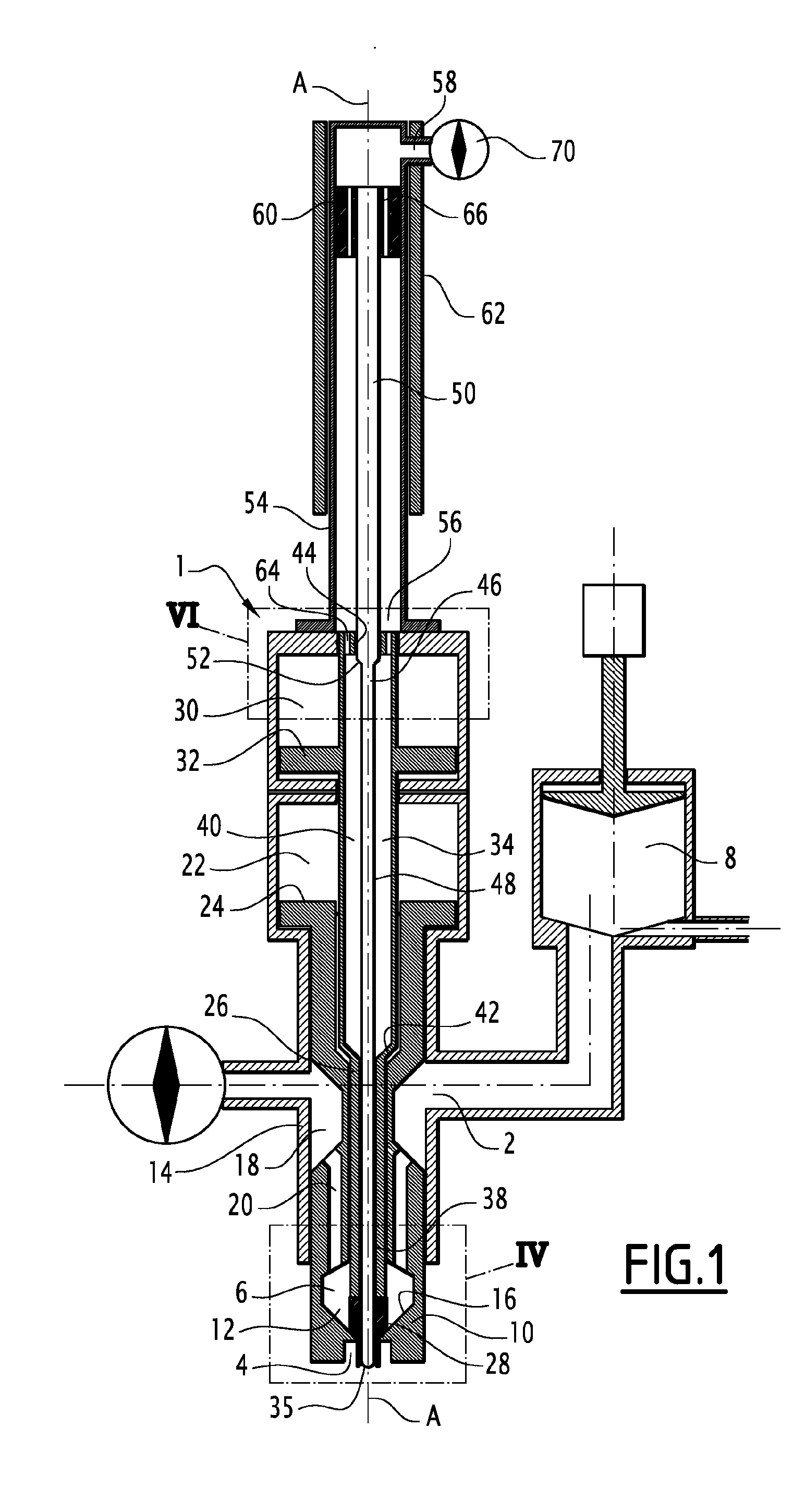 Injection device comprising a central rod movable in a cleaning position