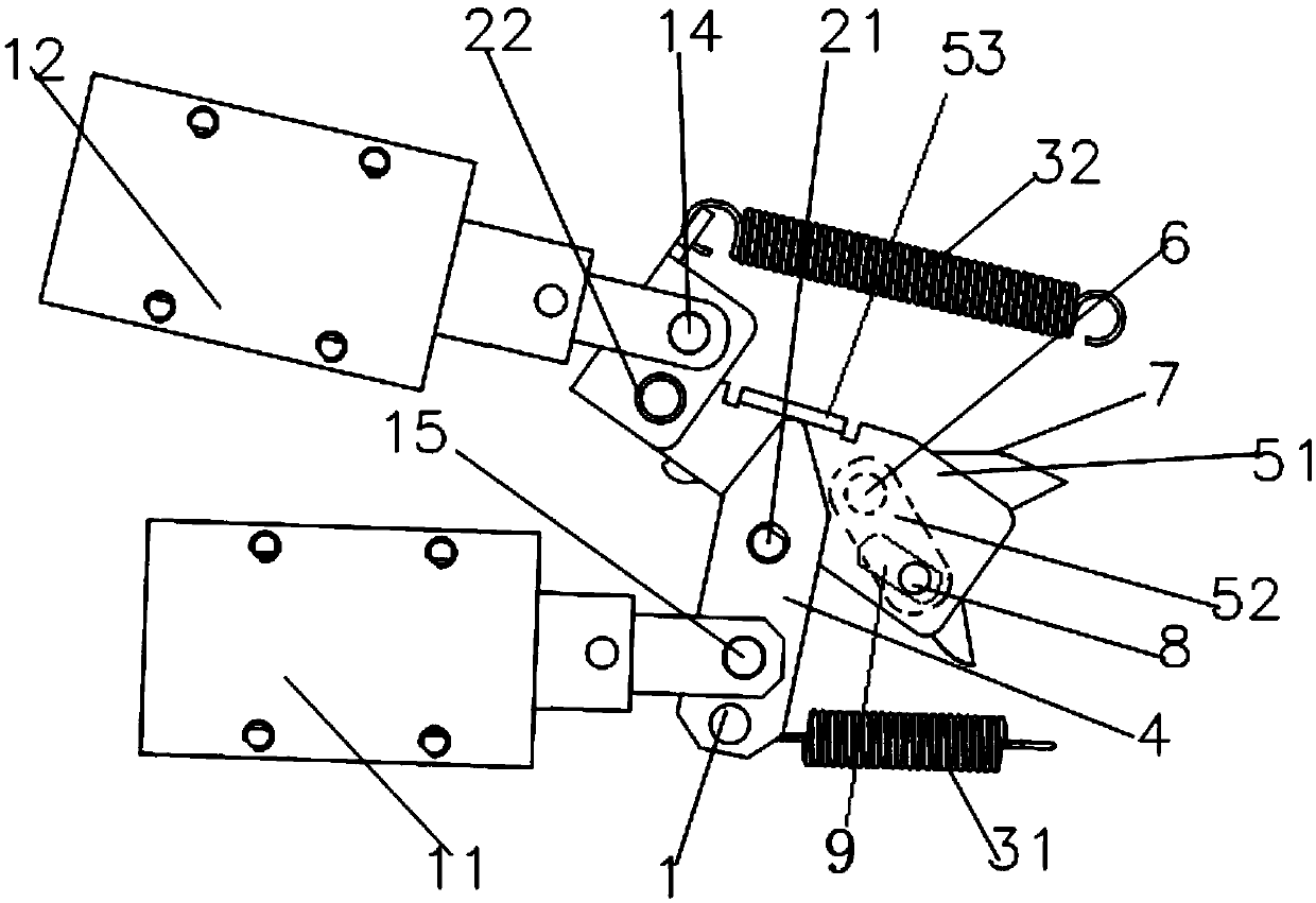 Reversing device for banknote conveying channel