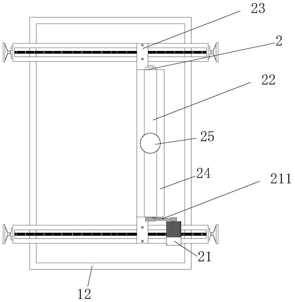 An automatic pallet cleaning device