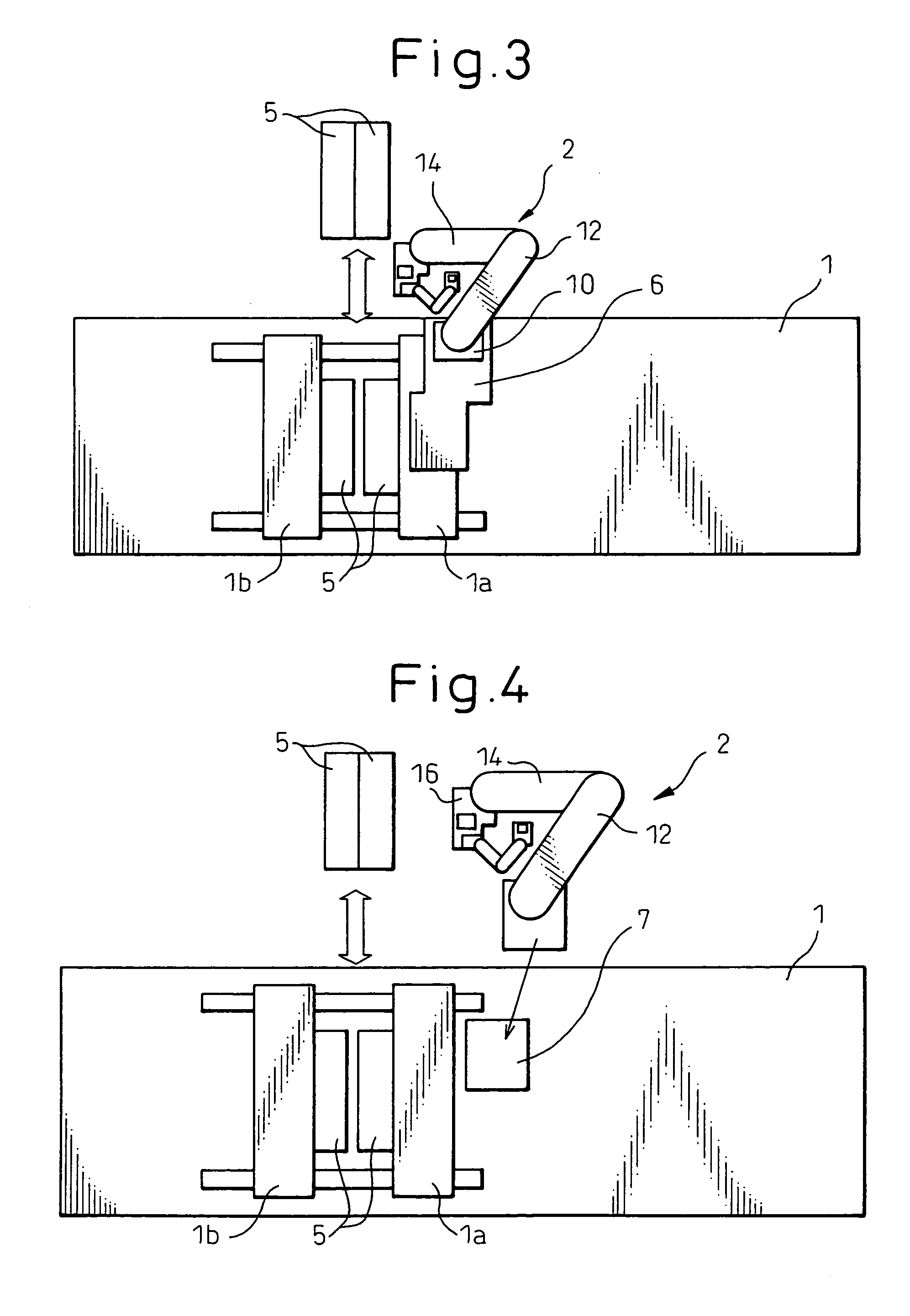 Extracting device of molded article