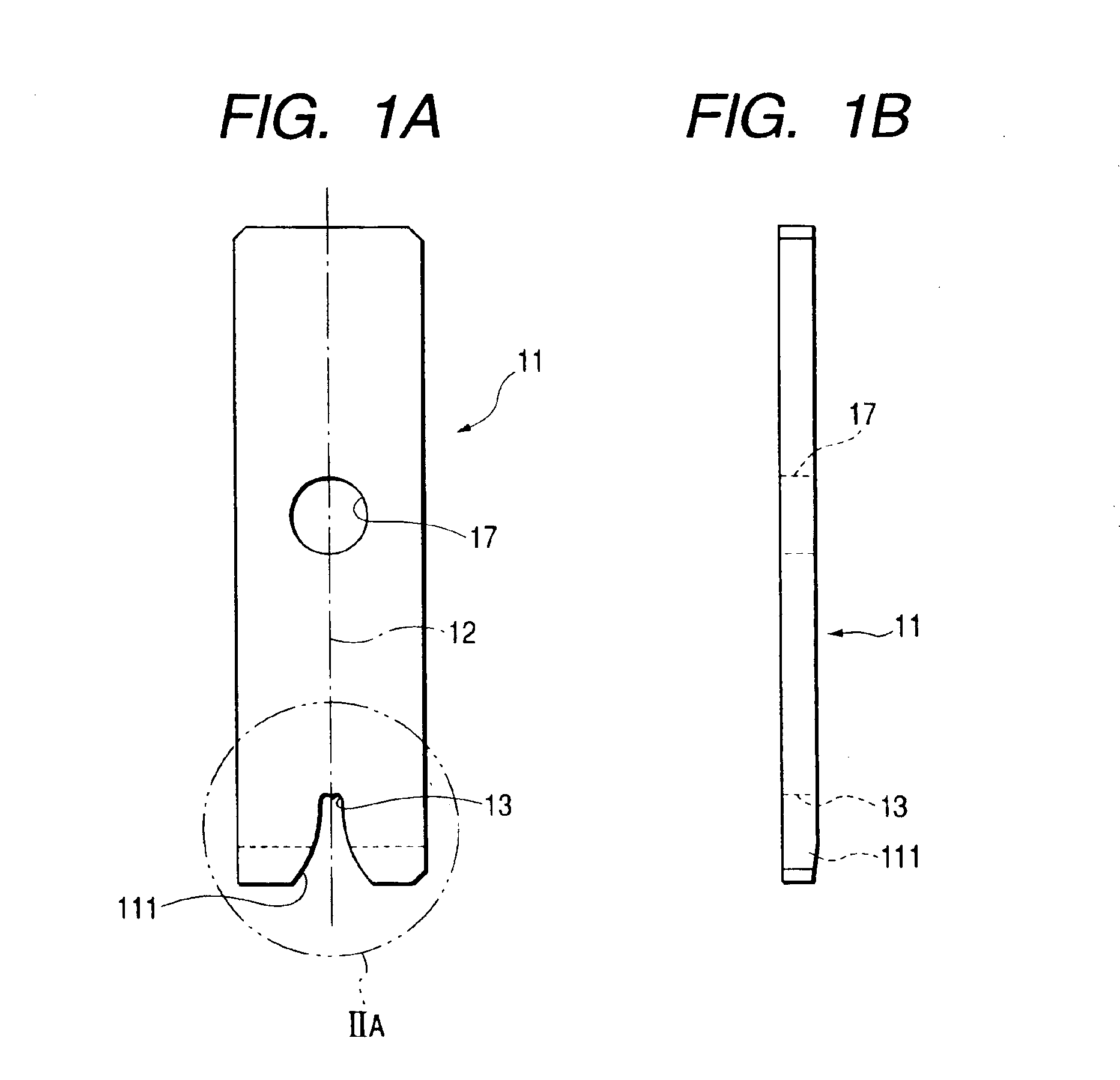 Crimping device for crimping crimp pieces of a metal terminal