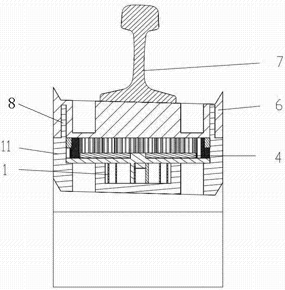 Straddle-type threaded self-locking track automatic compensation backing plate