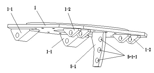 Leveling mechanism for engineering machinery