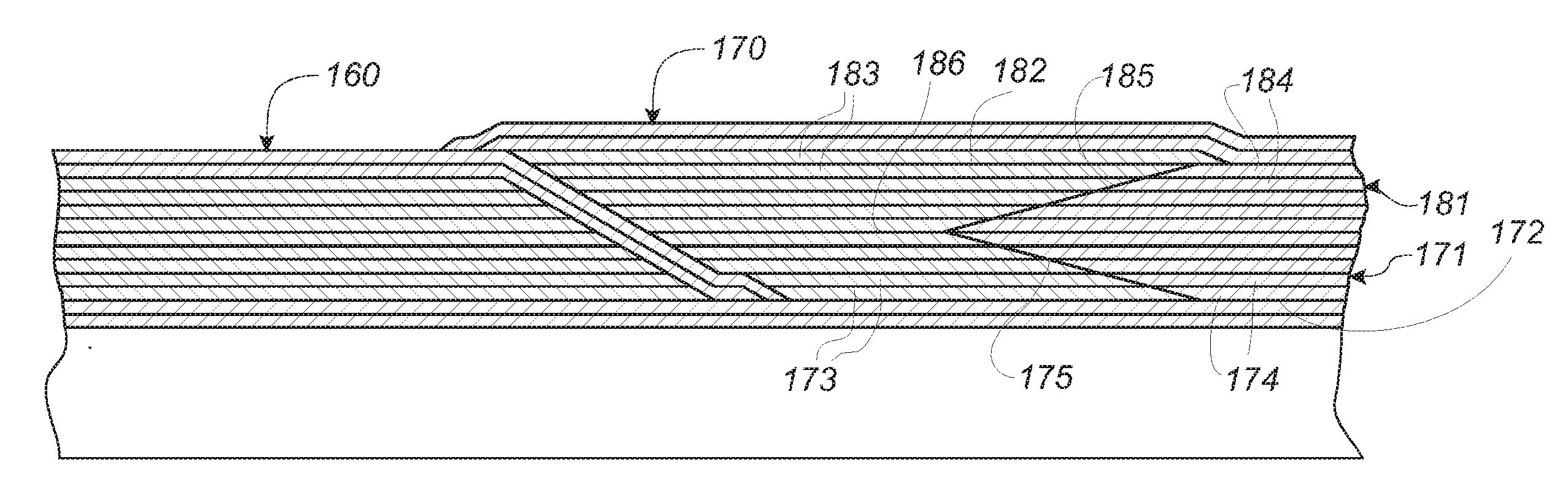 Wind turbine blade with improved fibre transition