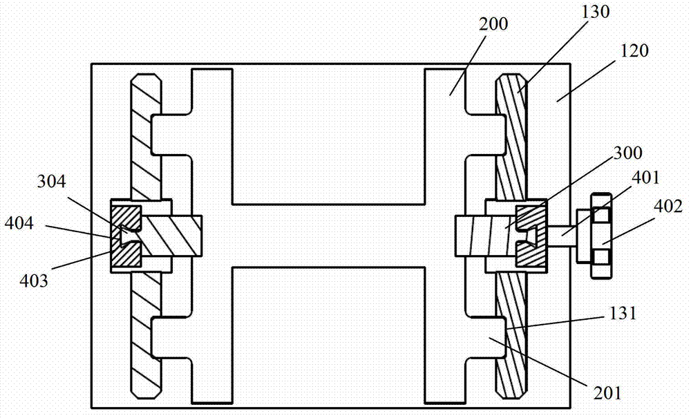 Pitch-variable clamp for wafer replacing