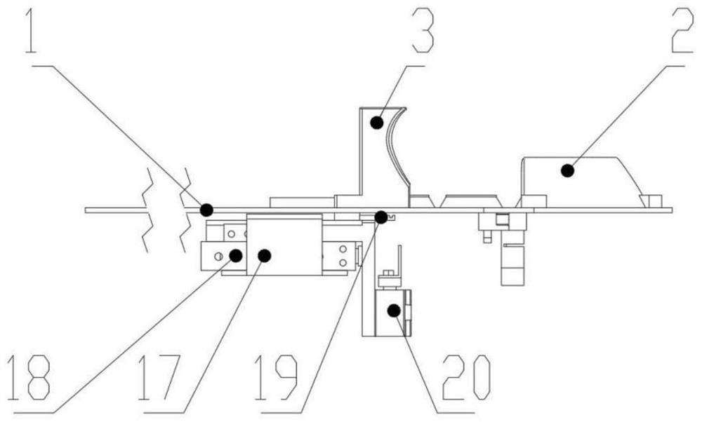 A semi-automatic crab binding device