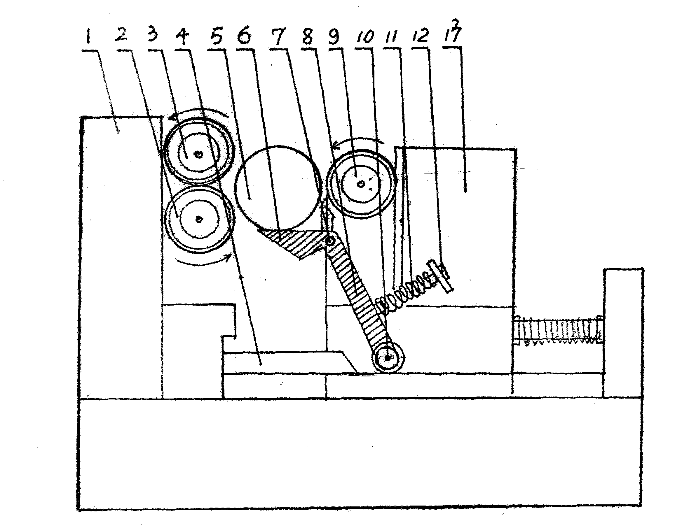 Device capable of automatically adjusting log peeling position of log-core veneer lathe