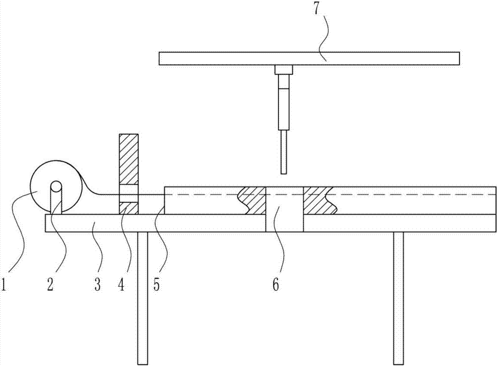 Cleaning type cutting device