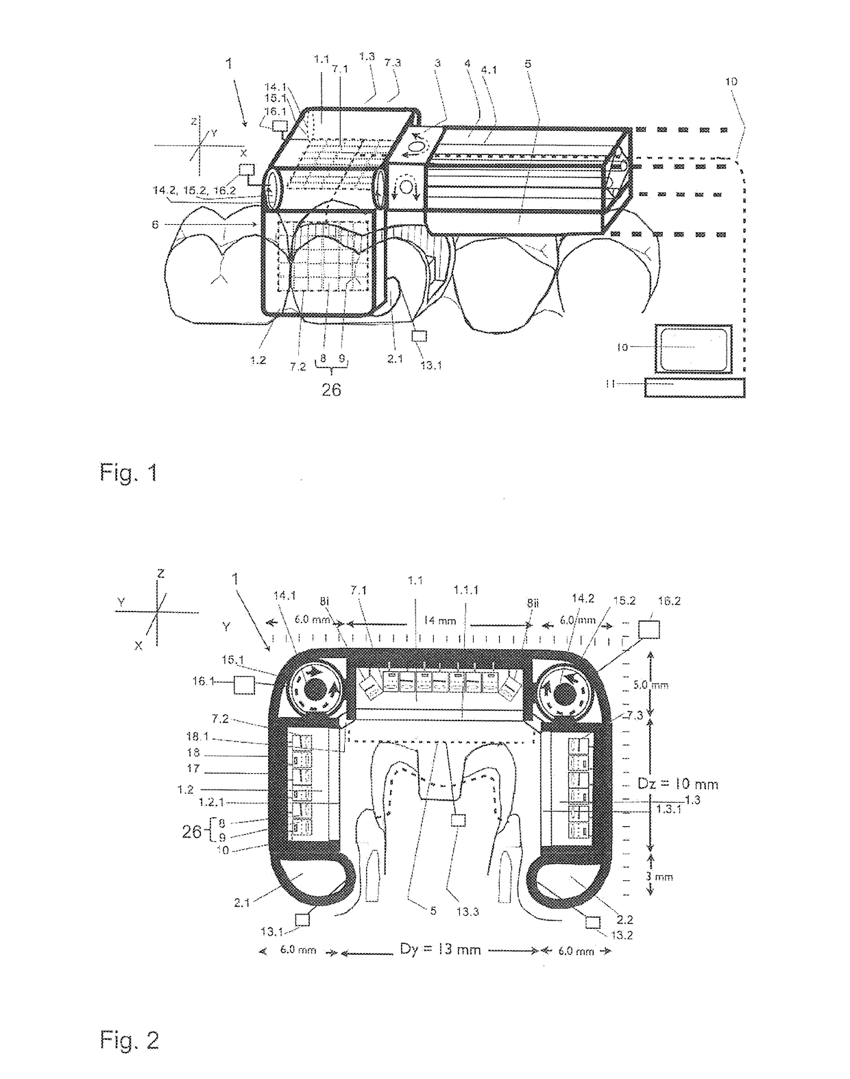 Measuring apparatus and method for three-dimensional measurement of an oral cavity