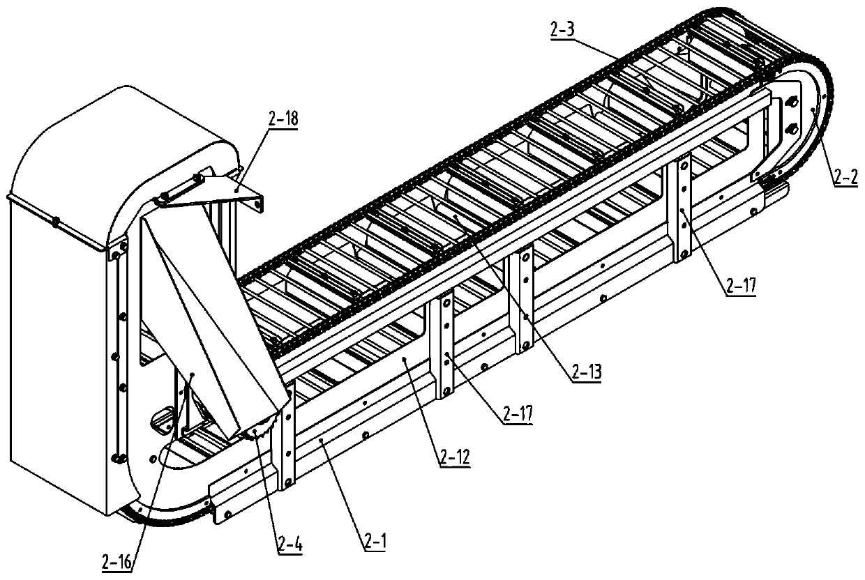 Lifting conveying device of combined garlic harvester