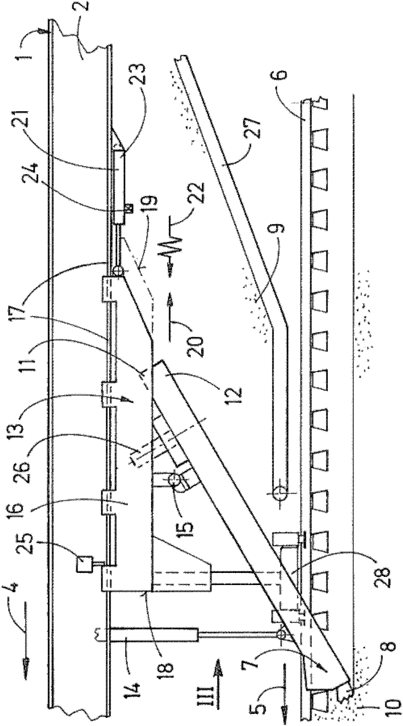 Machine comprising a lifting device for receiving bulk material of a track bed