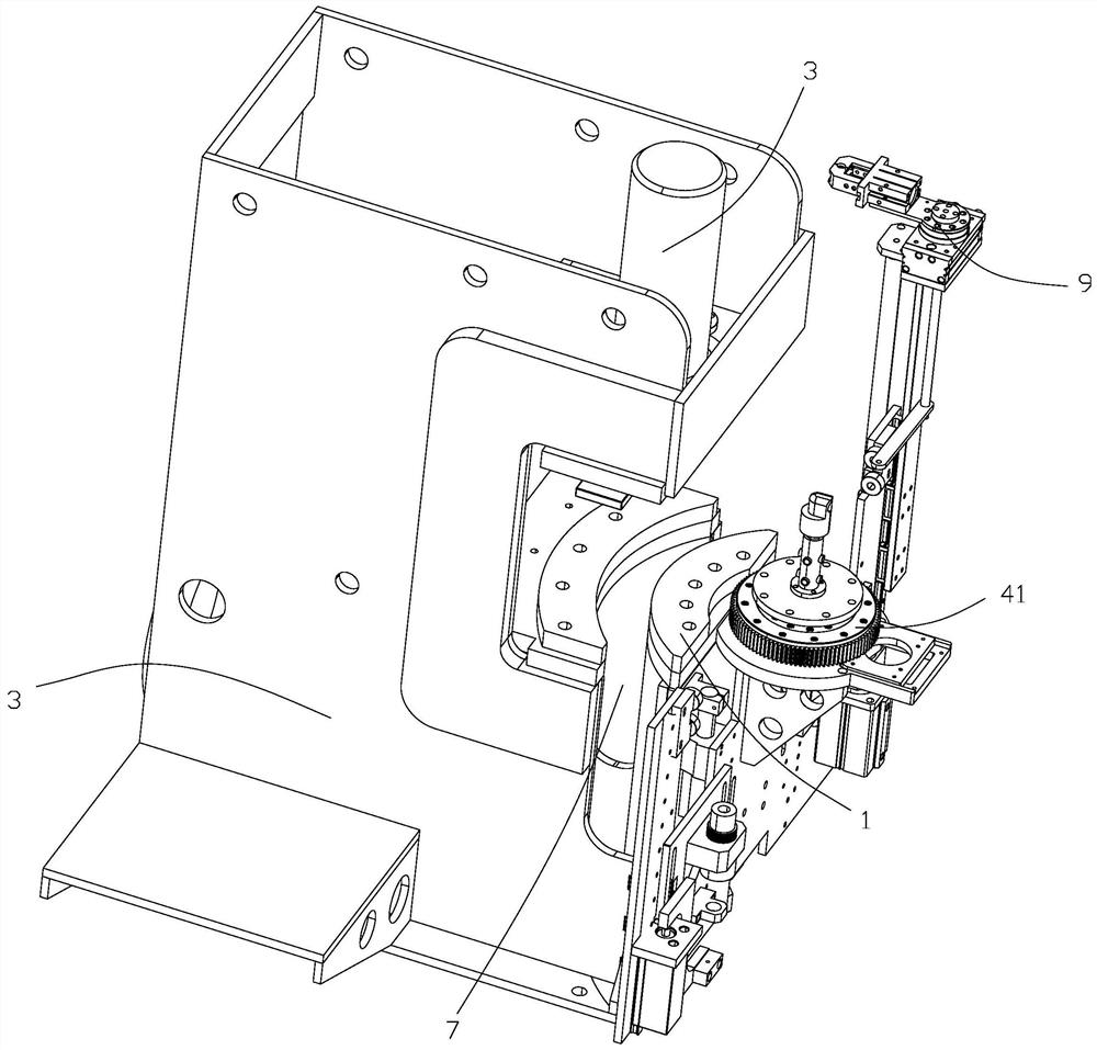 Multi-station workbench of forging press for rod-shaped forging piece