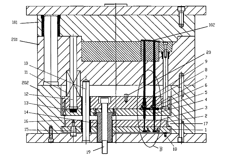 Two color injection molding die and injection molding method