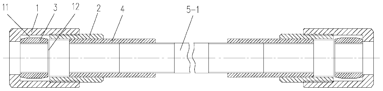 Double-combination-sleeve connection structure and construction method for lattice beam connection