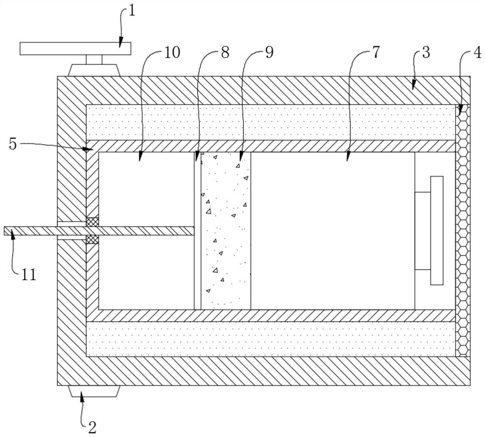 Self-cleaning heat dissipation type monitoring camera