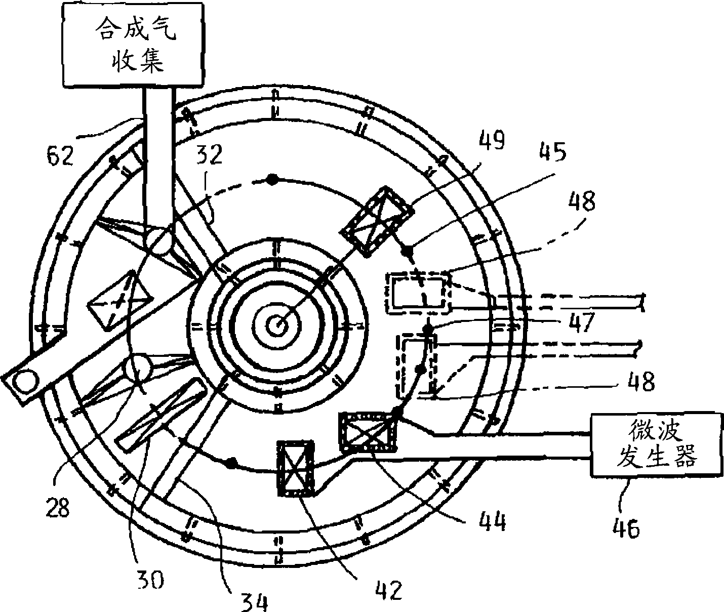 Microwave heating method and apparatus for iron oxide reduction