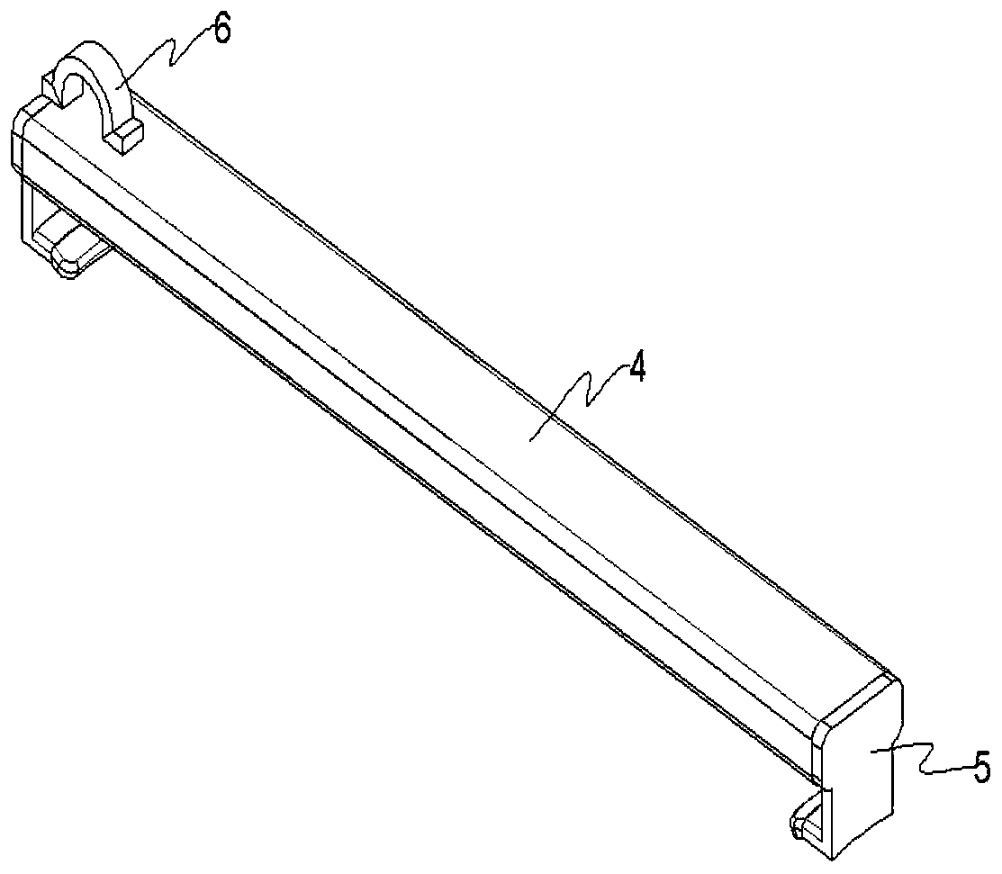 Device suitable for hoisting dish tube reverse osmosis (DTRO) membrane column, and hoisting structure