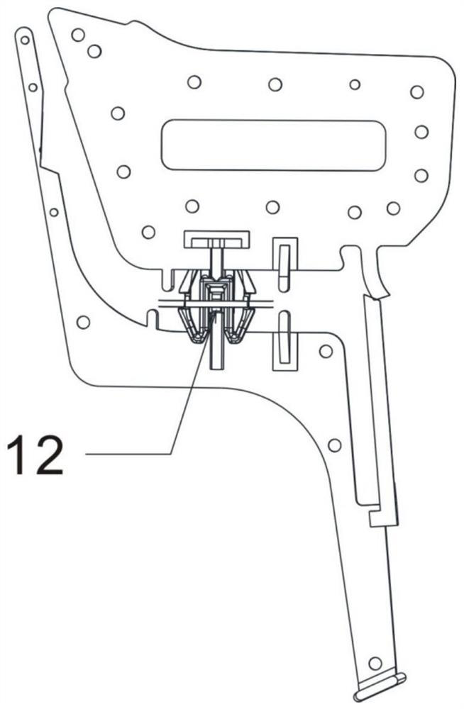 Mounting buckle structure with shared hole and clamped connection of cavity sound insulation rubber blocks