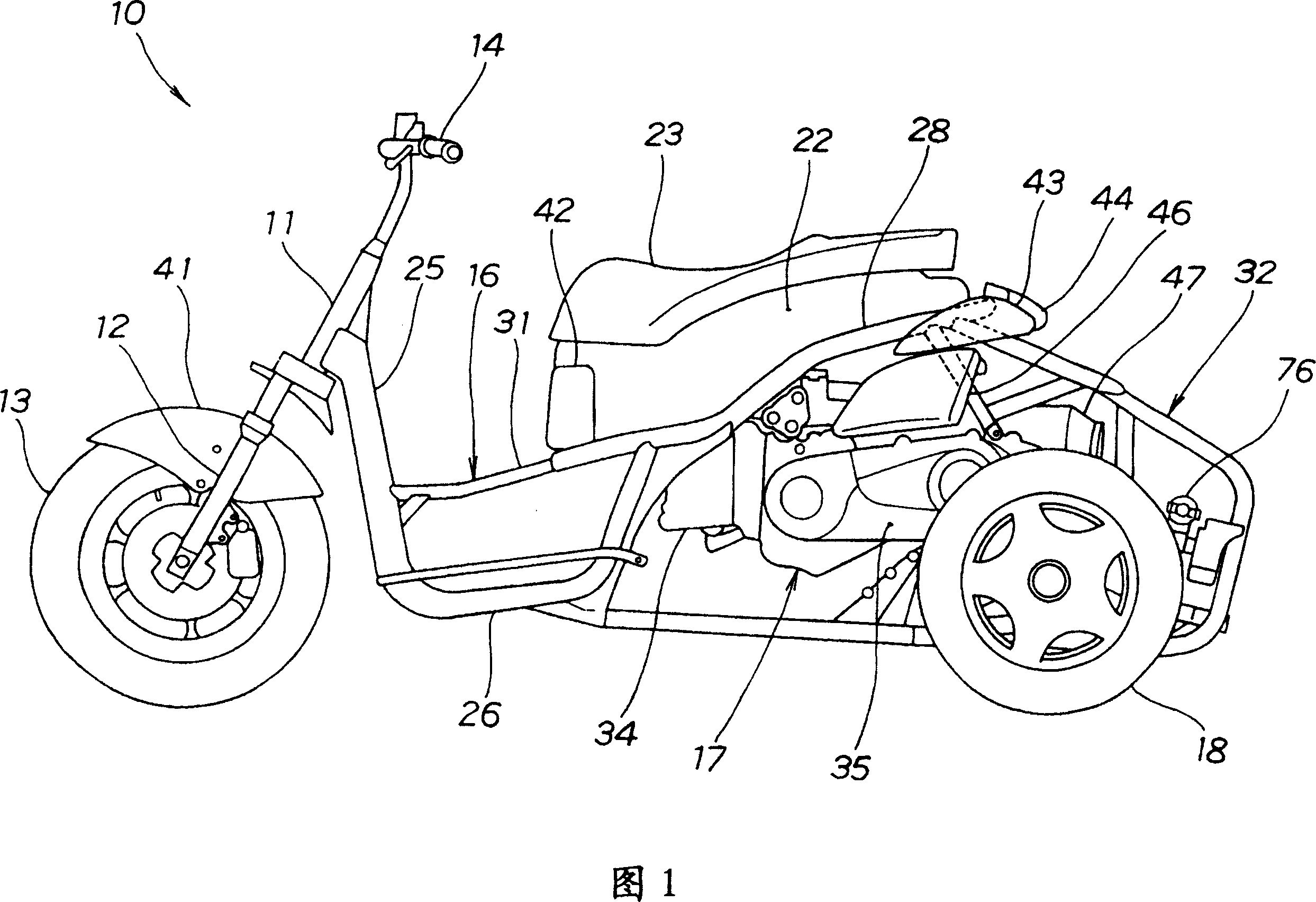 Three-wheeled vehicle provided with swinging mechanism