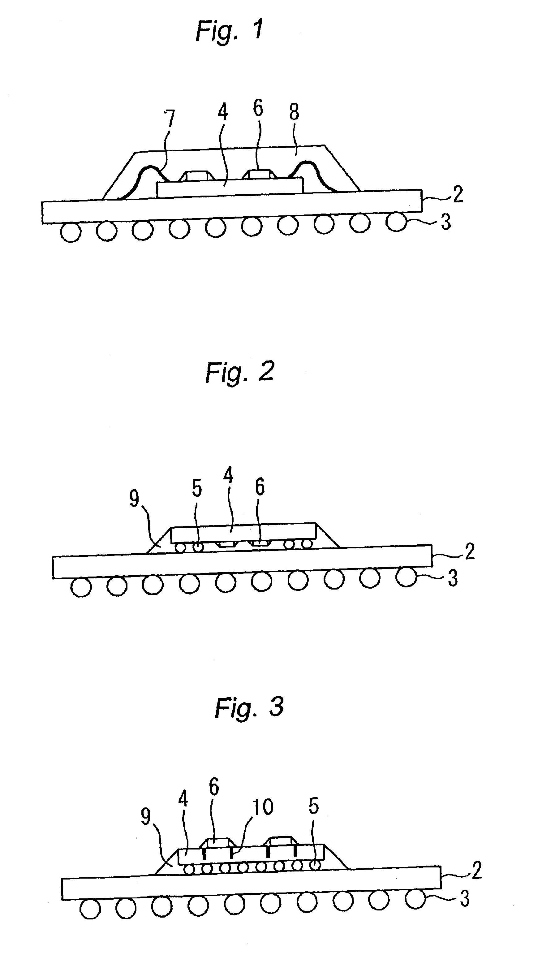 Semiconductor device having capacitors for reducing power source noise