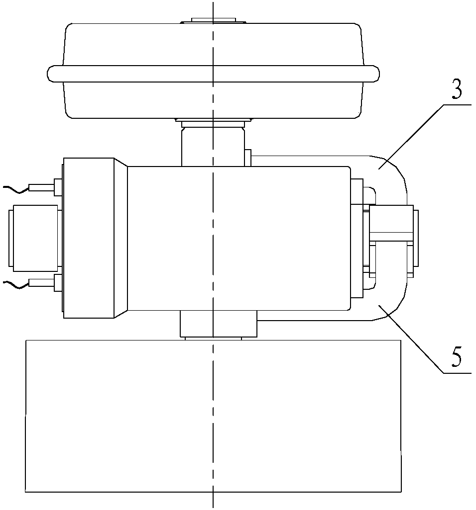 Chemical heater packaging and liquid flow pipe butting apparatus and assembling method