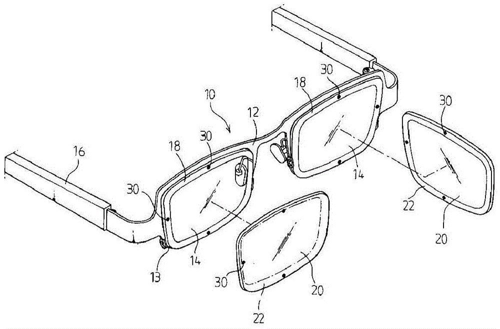 Glasses having detachable auxiliary lenses