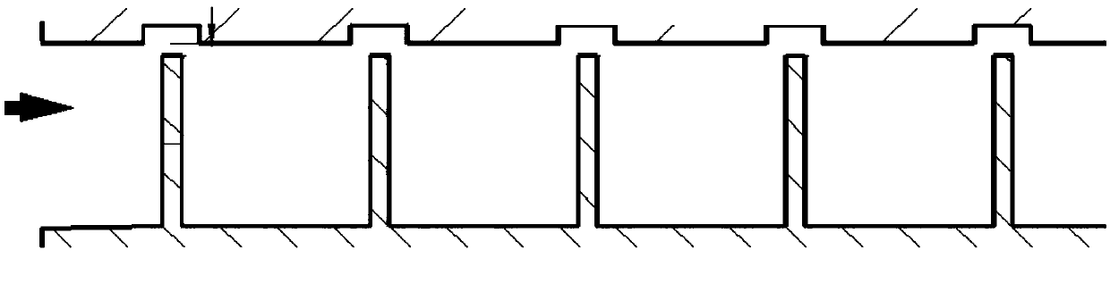 Sealing structure combining brush type and comb teeth