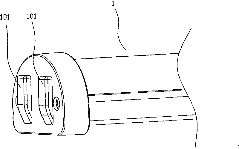 Permanent connection structure of lighting tubes in light fitting
