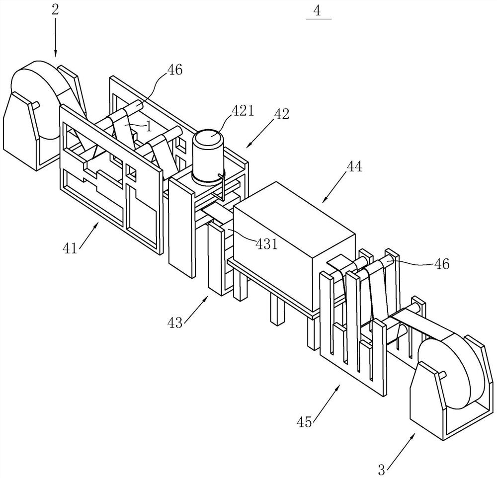 Medical developing dressing as well as preparation method and production equipment thereof