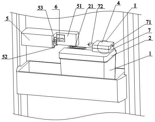 A refrigerator ice maker water storage tank capable of water replenishment detection