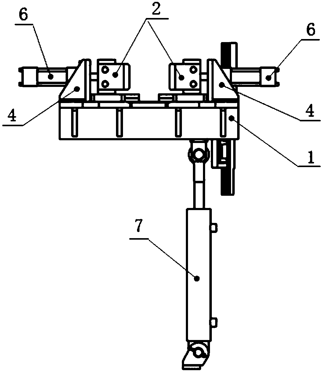 Straightening clamping conveying device