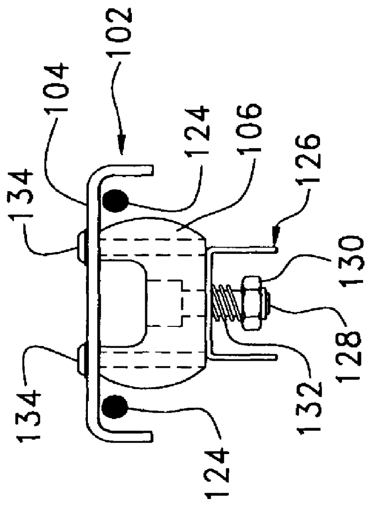 Apparatus and method for gravimetric blending with horizontal material feed