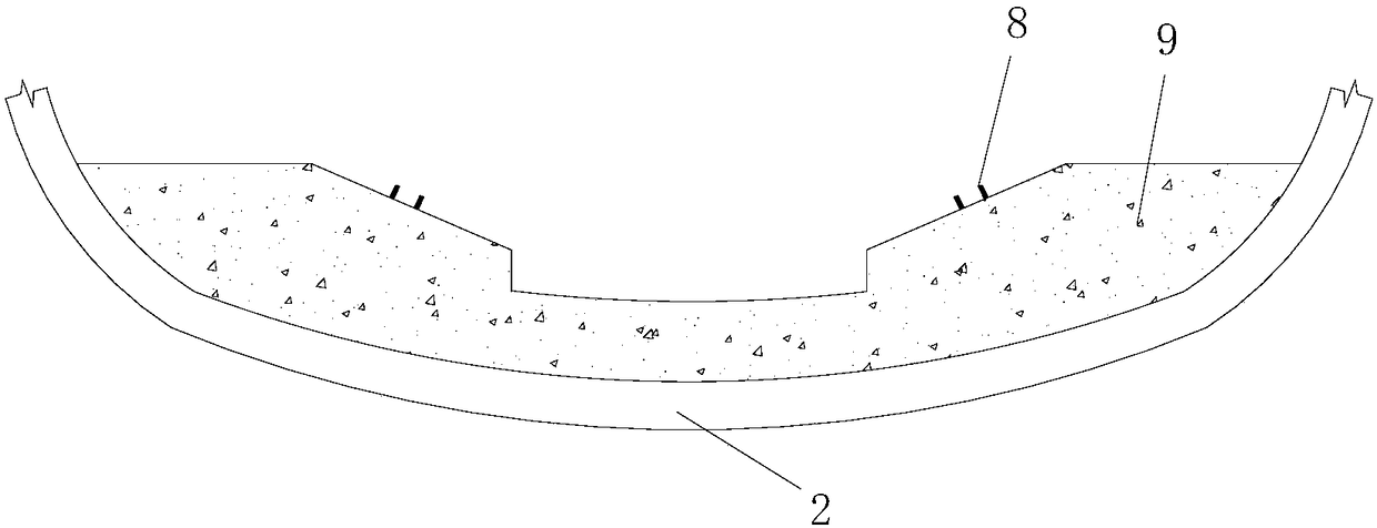 Construction method of shield excavation-type air-pushed tunnel through ground fissures