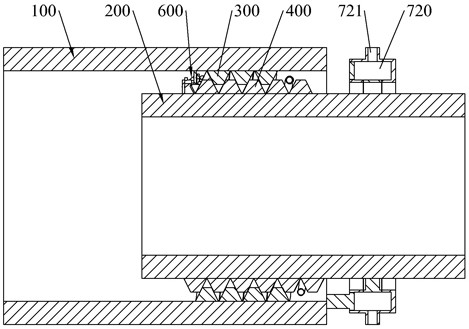 Self-adaptive connecting device for multi-diameter tubular components