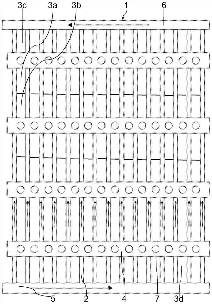 Cell battery cooled by cooling plates in radiator configuration